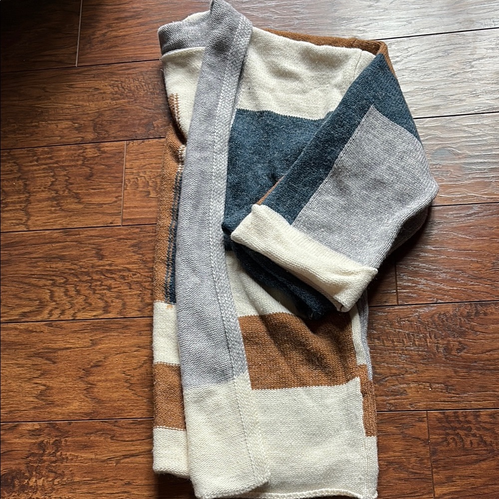 Color Blocked Cardigan